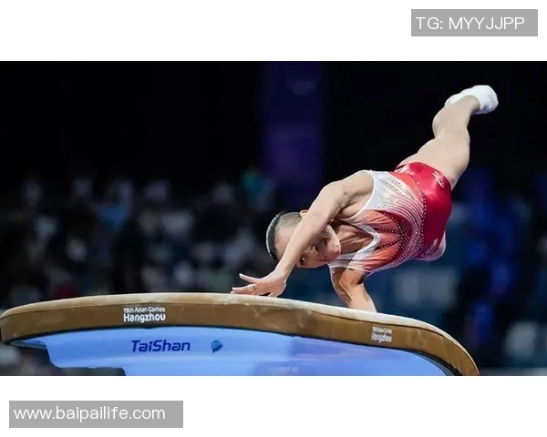 足球天才碧涵的崛起与荣耀之路：从青训到国际赛场的传奇旅程